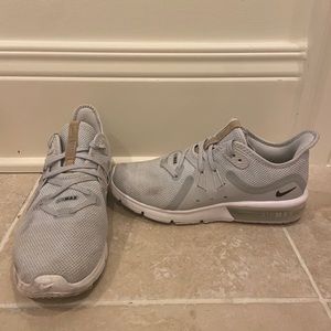 Nike AirMax tennis shoes